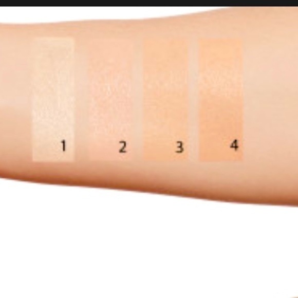 NWT Charlotte Tilbury Concealer‎ - Picture 3 of 7